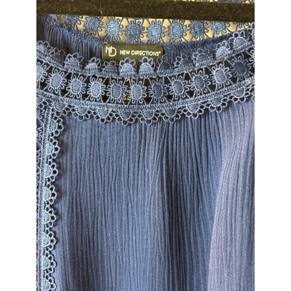 New Womens XL Cold-Shoulder Peasant Blouse Navy Woven Polished Eyelet Boho - Picture 3 of 7